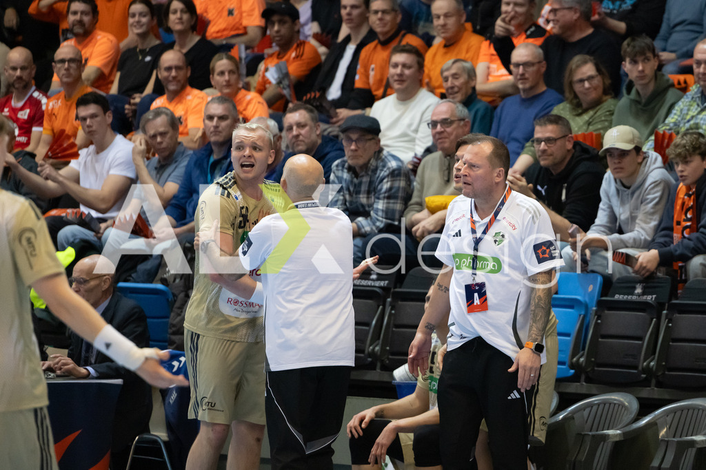 Handball I Herren I Saison 2025-2026 I EHF EUROPEAN LEAGUE 2025/26 | Men I Main Round I 2. Spieltag I Kadetten Schaffhausen - TSV Hannover-Burgdorf I 24.02.2026 | 54 Justus Fischer (DE) (TSV Hannover-Burgdorf) – Kreisläufer - Realisiert mit Pictrs.com