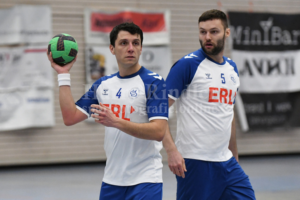 HC Deggendorf : TSV Simbach II   | die zwei Spielmacher des HCD: Valentin Lotos  (HC Deggendorf  #4) und Michael Buchner  (HC Deggendorf  #5) - Realisiert mit Pictrs.com
