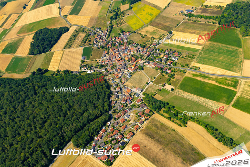 Das Luftbild zeigt : Binsbach Arnstein - Die Luftaufnahme wurde 2023 vom UL-Flugzeug aus erstellt ( keine Drohne ) - Hochauflösende Luftaufnahme - Für grossformatige Ausdrucke geeignet. Die Geschenkidee !Mit Lizenz und Bildrechte bestellbar