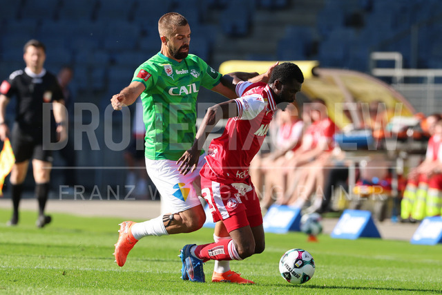 Grazer AK 1902 vs WSG Tirol – Austrian Bundesliga | Graz, Austria, 02.MAY.26 - SOCCER - ADMIRAL Bundesliga, Qualification Group, Grazer AK 1902 vs WSG Tirol. The image shows Lukas Hinterseer (WSG Tirol) and Beres Owusu (GAK).
