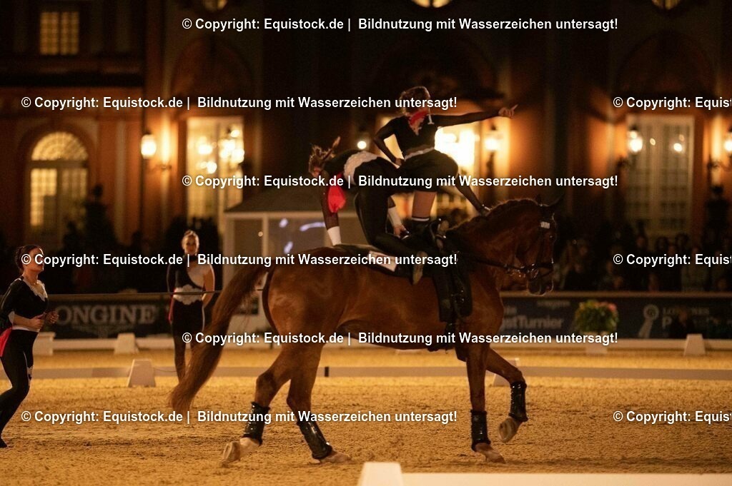 20230527_Voltigieren_NASPA_Flutlicht_1076 | equistock
