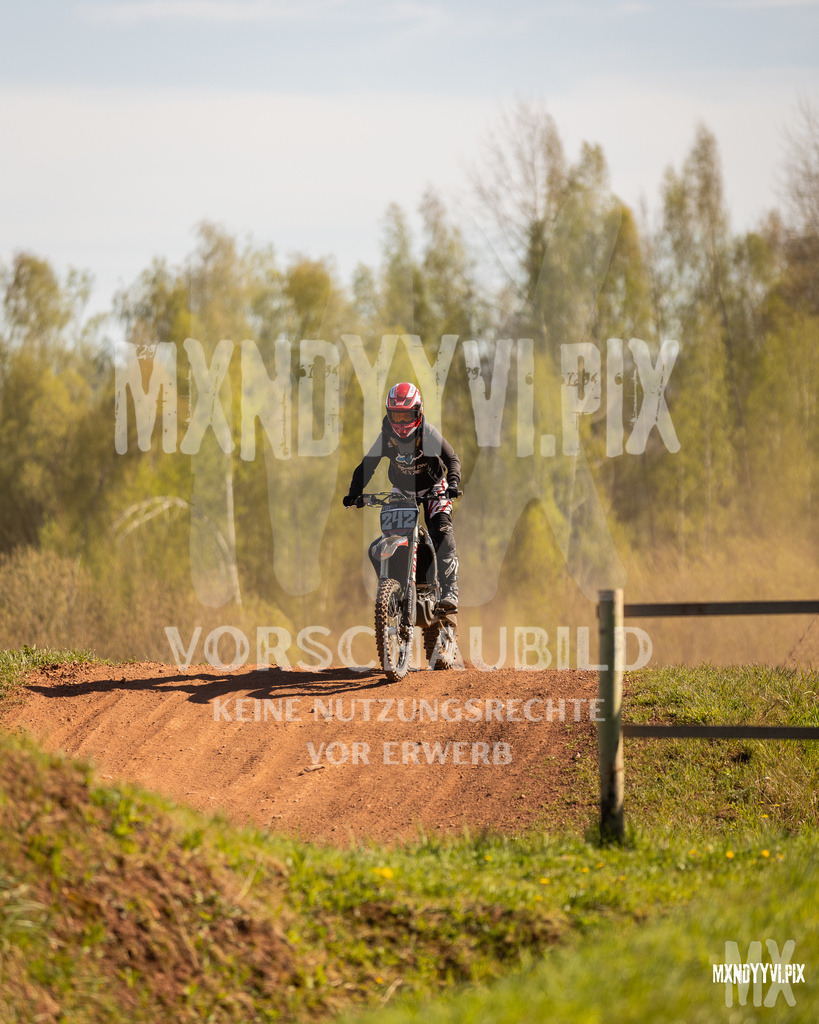 866A4584 | mxndyyvipix