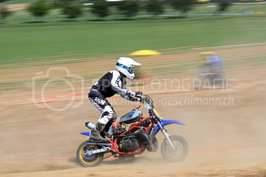 Motortrotti-Rennen Buch am Irchel - 19. August 2023 | Motortrotti-Rennen Buch am Irchel
Buch am Irchel, Kt. Zürich
Bild: Sportfotografie Markus Aeschimann | www.markus-aeschimann.ch - Realisiert mit Pictrs.com