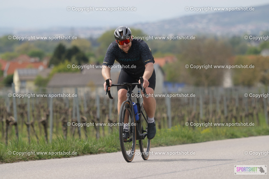 368A5398 | Neusiedlersee Radmarathon 2026@sportshot_your_pictrs #yourpictures#roadtowm2029 #nrm #neusiedlerseeradmarathon #neusiedlersee #neusiedlerseetourismus #burgenland #mörbisch #nrm26 #burgenlandtourismus #voglundco #poweredbyburgenlandtourismus #radsport #rad #marathon #ucigranfondo #visitburgenland #ucigranfondoworldseries