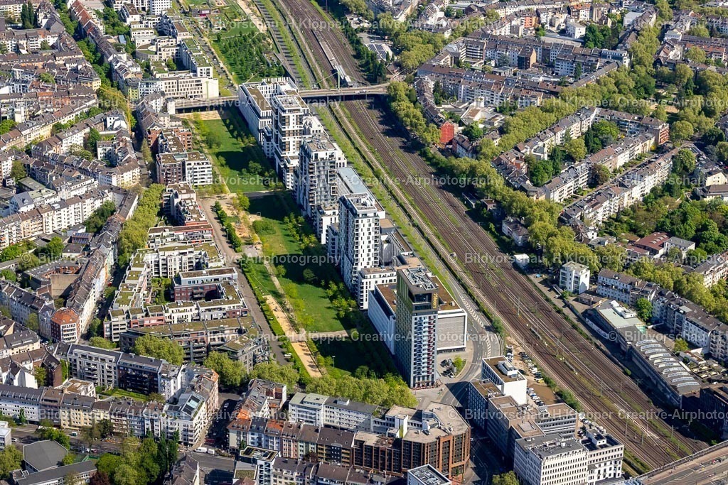 Luftbild Düsseldorf-2129 | Luftbild Büro- und Geschäftshaus- Ensemble " Le Quartier Central " an der Toulouser Allee im Ortsteil Stadtmitte in Düsseldorf im Ruhrgebiet im Bundesland Nordrhein-Westfalen. - Realisiert mit Pictrs.com
