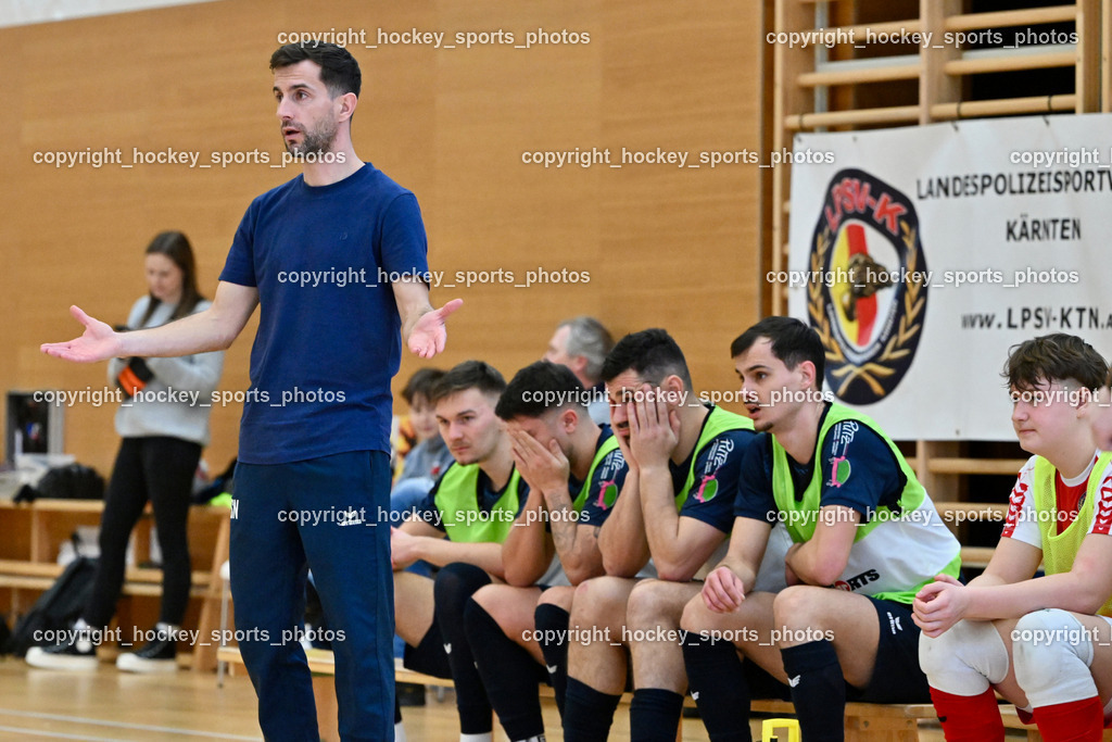 LPSV-Kärnten vs. FUTSAL versli.at Klagenfurt | Headcoach LPSV-Kärnten Samir Nuhanovic, Spielerbank LPSV, LPSV-Kärnten vs. FUTSAL versli.at Klagenfurt, LPSV-Kärnten vs. FUTSAL versli.at Klagenfurt am 01.02.2026 in Villach (Ballspielhalle St. Martin), Austria, (Photo by Bernd Stefan)
