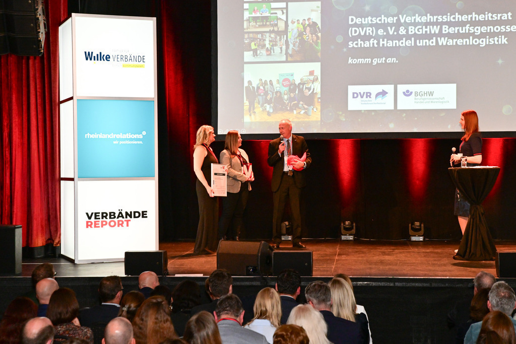 0235Media_V_Award_2025_Foto_Stefan_Wernz | Fotograf Köln - Realisiert mit Pictrs.com