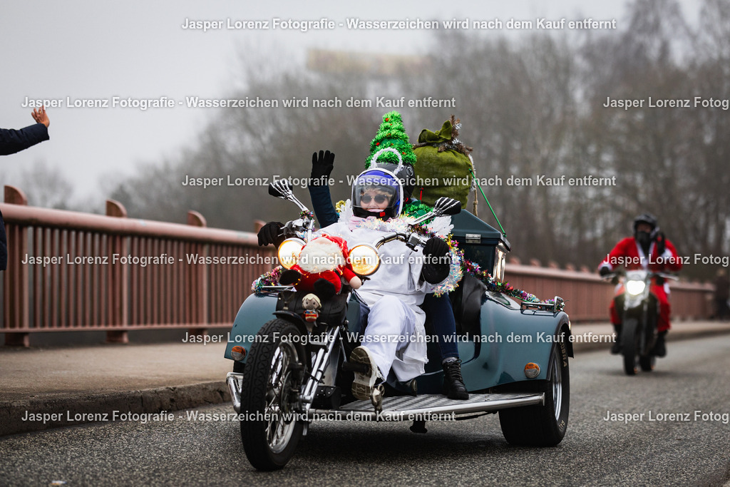 X-Mas Ride I Kiel I 2025 | Jasper Lorenz Fotografie - Realisiert mit Pictrs.com