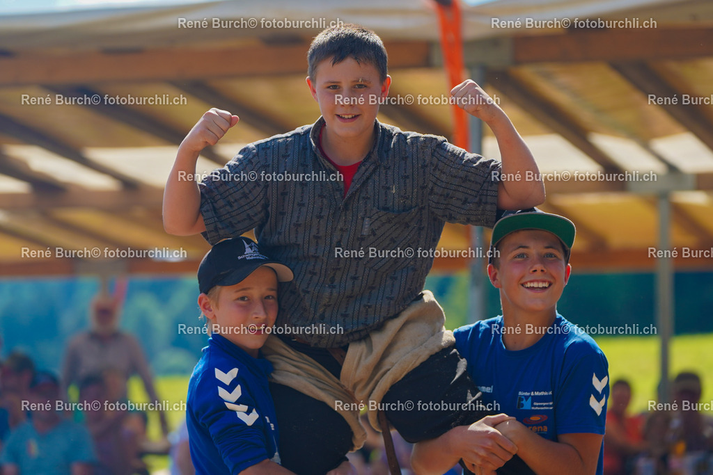 Würsch Til | René Burch leidenschaftlicher Fotograf aus Kerns in Obwalden.  Hier finden sie Sport, Landschaft und Natur Fotografie.
 - Realisiert mit Pictrs.com