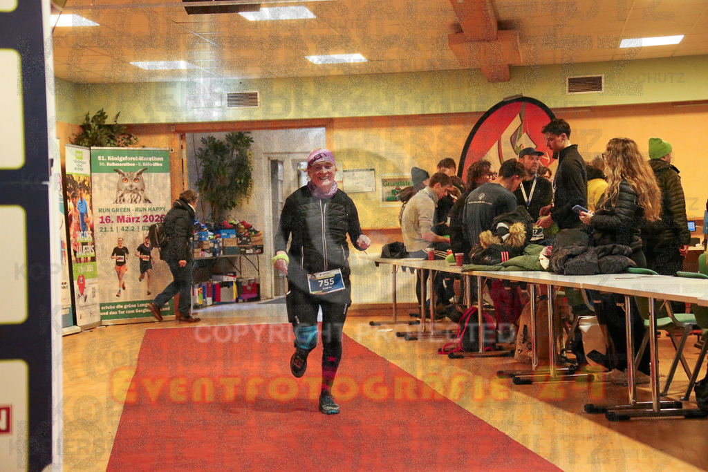 241208_1156_EX1_6984 | Sportfotografie im Rhein-Sieg Kreis, Köln, Bonn, NRW, Rheinland Pfalz, Hessen, etc. Unser Tätigkeitsfeld umfasst den Laufsport vom Volkslauf über den Marathon, Duathlon, Triathon bis zum Ultralauf wie Kölnpfad Ultra oder Schindertrail.