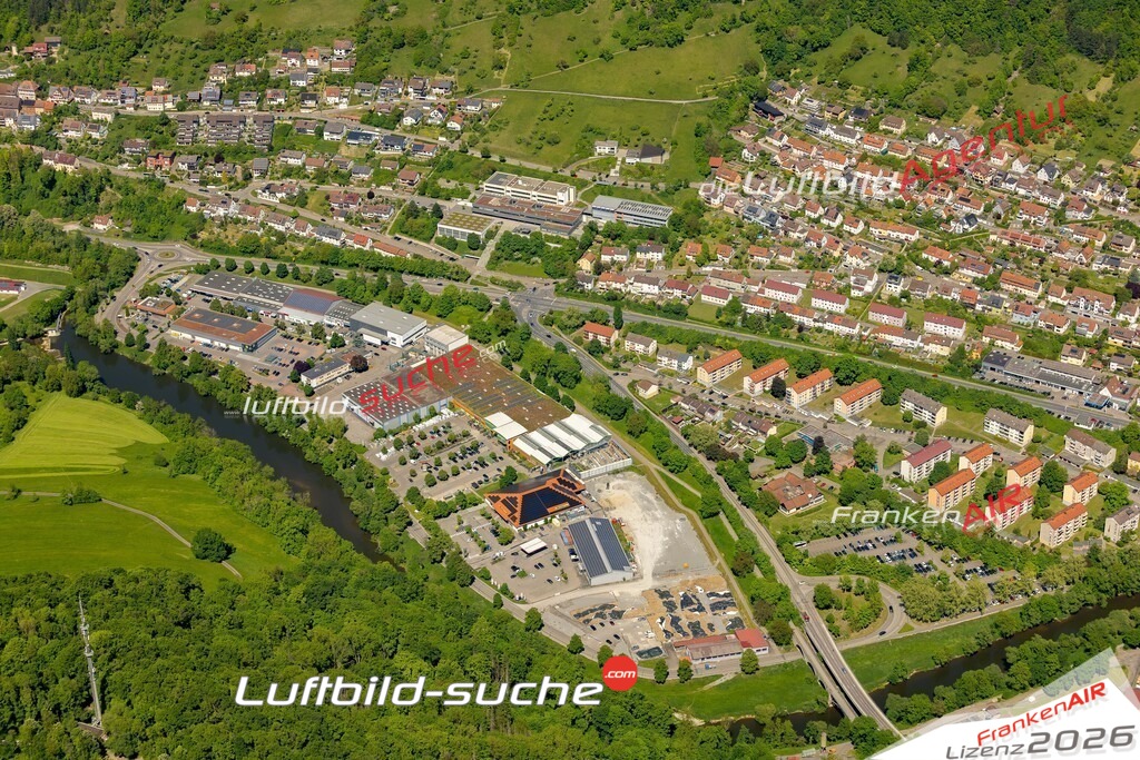 Luftaufnahme Scheurachshof Gewerbegebiet Künzelsau - Die Luftaufnahme wurde 2025 vom UL-Flugzeug heraus erstellt ( keine Drohne ) - Hochauflösende Luftaufnahme - für professionelle Ausdrucke geeignet. Die Geschenkidee !Mit Lizenz und Bildrechte bestellbar