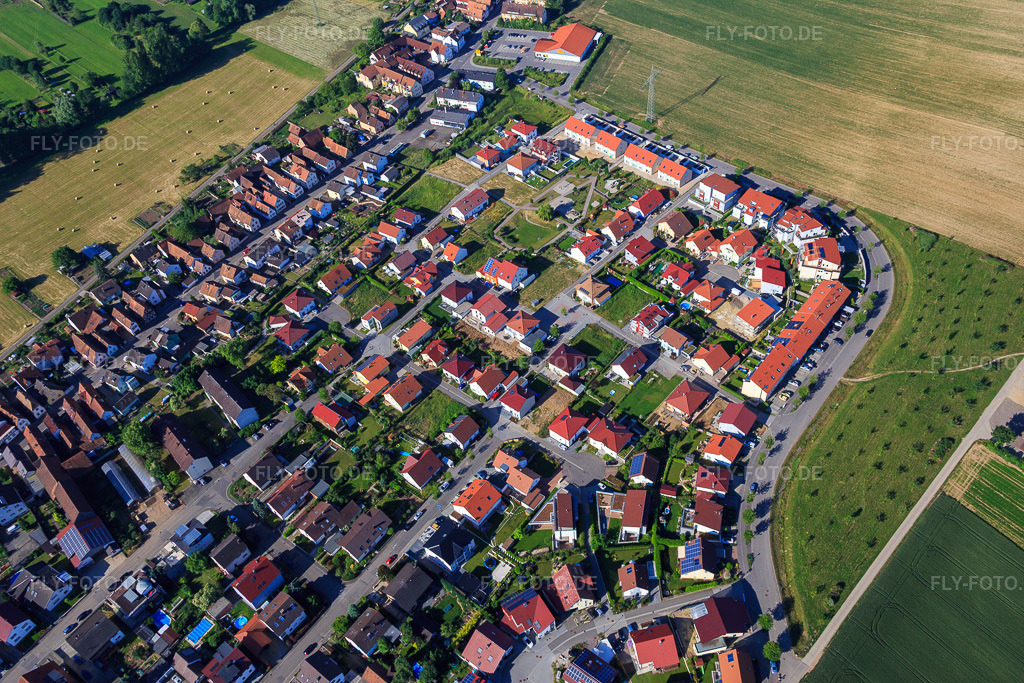 Luftbild: An Höhenweg in Kandel im Bundesland Rheinland-Pfalz in Deutschland. Foto: IMG_080142.jpg vom 05.06.2015 durch Werner Riehm/FLY-FOTO.de