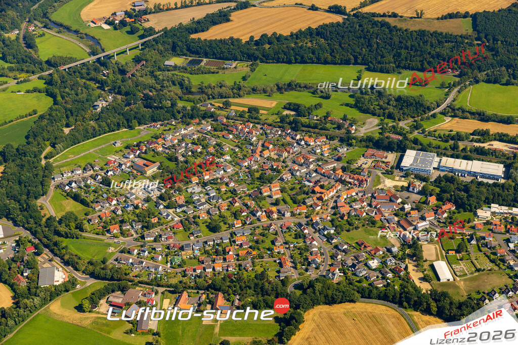 Bild der Stadt Malsfeld - Die Luftaufnahme wurde 2025 vom UL-Flugzeug heraus erstellt ( keine Drohne ) - Hochauflösende Luftaufnahme - für professionelle Ausdrucke geeignet. Die Geschenkidee !Hier alle&nbsp;Infos zur Lizenzierung der LuftaufnahmeWir fliegen auch dieses Jahr wieder in Ihre Region um Luftbilder zu erstellen.- Luftbild anfragen