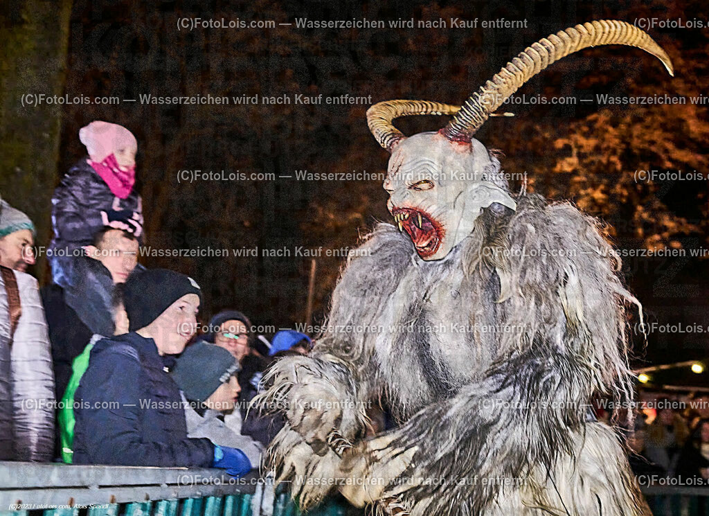 ALP5311_WIESELBURGER ADVENT_Perchtenlauf | (C)FotoLois.com, Alois Spandl, WIESELBURGER ADVENT, Perchtenlauf, So 10. Dez. 2023.