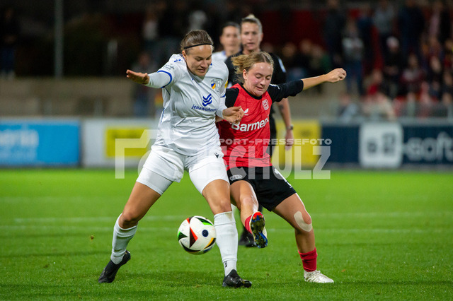 20241007NSZ_0305 | Zweikampf Hannah Mesch (Carl Zeiss Jena,No.11) und Sofie Zdebel (Bayer Leverkusen,No.16)DEU, Leverkusen, 07.10.2024 Fußball, Frauen, Google Pixel Frauen-Bundesliga, Saison 2024/2025, 5. Spieltag, Bayer 04 Leverkusen - FC Carl Zeiss JenaDIE DFB-RICHTLINIEN UNTERSAGEN JEGLICHE NUTZUNG VON FOTOS ALS SEQUENZBILDER UND/ODER VIDEOÄHNLICHE FOTOSTRECKEN - Realisiert mit Pictrs.com