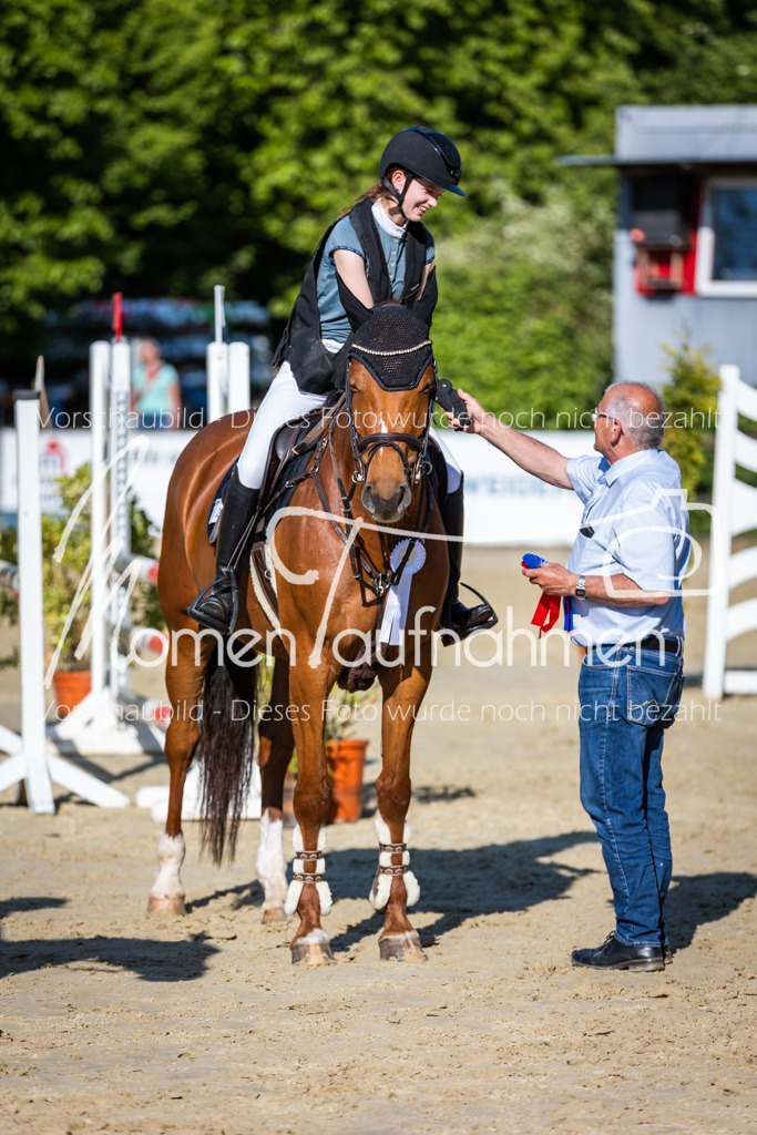 Donop24-ASpr-122 | MomenTaufnahmen Pferdesportfotos