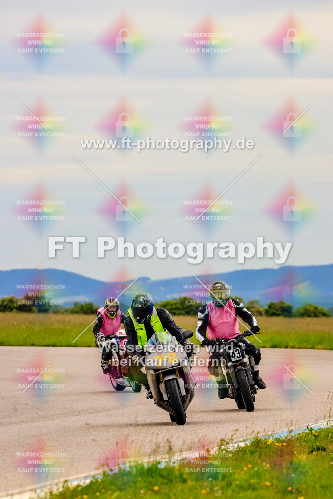 MotoTeam-2914 | Hier findet Ihr Bilder von Touristenfahrten auf der Nürburgring Nordschleife oder von anderen Veranstaltungen die ich besucht habe. Viel Spass beim Durch Schauen 