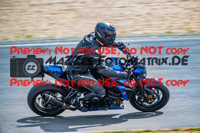 MaZZes_FotoMatrix_230719_924 | GRUEN