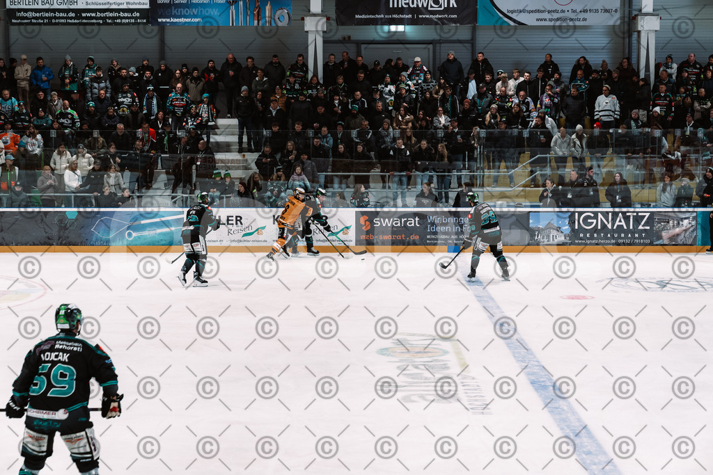 Alligators_vs_Fuessen_26.10.2025-072 | Höchstadt Alligators Fotogalerie: Eishockey-Action aus Franken. Professionelle Spielfotos, Portraits & Stadionbilder zum Download. Jetzt entdecken! - Realized with Pictrs.com