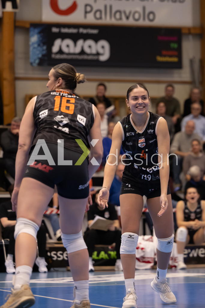 Volleyball I Frauen I Saison 2025-2026 I Volleyball NLA | Women I Round 16 I VC Kanti Schaffhausen - Viteos NUC I 31.01.2026 | 4 Milz Sara (CH) (Viteos NUC) – Zuspiel - Realisiert mit Pictrs.com