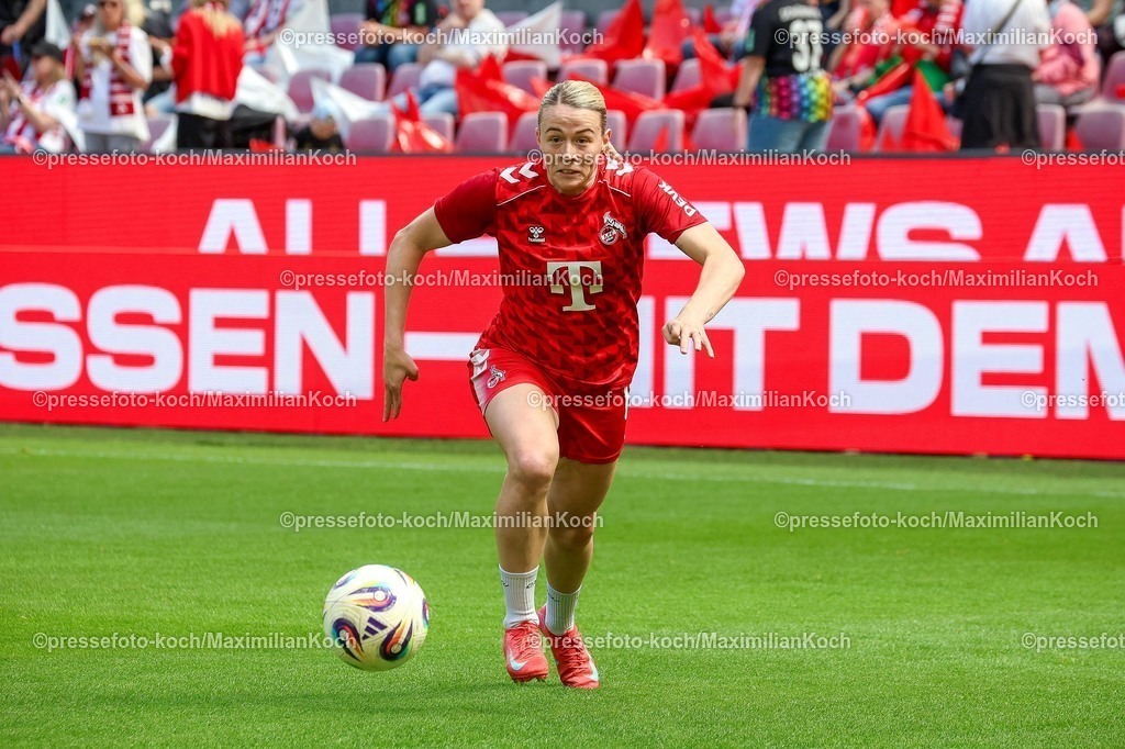 xsscx02052601053 | 02.05.2026, xsscx, Frauen Fussball, 1. FC Köln - Werder Bremen, 1. Fussball Bundesliga, 24. Spieltag, RheinEnergie-Stadion, Saison 2025 2026 Sandra Maria Jessen (1. FC Köln #6) DFB regulations prohibit any use of photographs as image sequences and or quasi-video. Photo: xSandraxScherningxPressefotoKochx