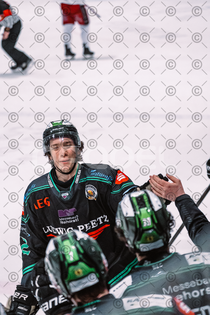 Alligators_vs_Hannover_PO_10_03_2026-26 | Höchstadt Alligators Fotogalerie: Eishockey-Action aus Franken. Professionelle Spielfotos, Portraits & Stadionbilder zum Download. Jetzt entdecken! - Realisiert mit Pictrs.com