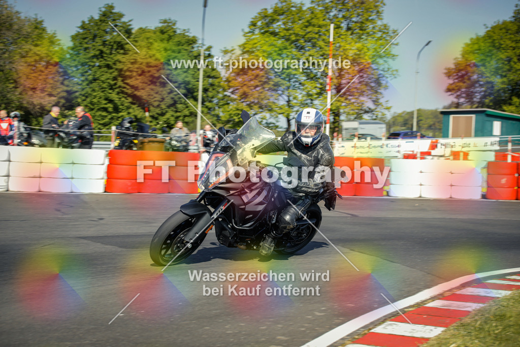 OBK_Mai_Volker_Adam-10103 | Hier findet Ihr Bilder von Touristenfahrten auf der Nürburgring Nordschleife oder von anderen Veranstaltungen die ich besucht habe. Viel Spass beim Durch Schauen 