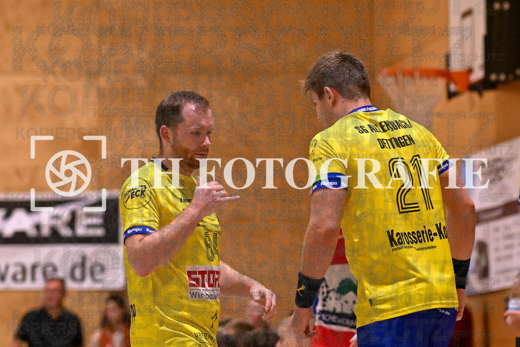 GER, SG Maulburg/Steinen - SG Allensbach/Dettingen, Handball, Landesliga Suedbaden, 2. Spieltag, Saison 2024/2025, 28.09.2024 | Kai Zacharias (SG Allensbach/Dettingen-Wallhausen, #64), Luca Wilke (SG Allensbach/Dettingen-Wallhausen, #21)GER, SG Maulburg/Steinen - SG Allensbach/Dettingen, Handball, Landesliga Suedbaden, 2. Spieltag, Saison 2024/2025, 28.09.2024Foto: TH Fotografie/Thomas Hess