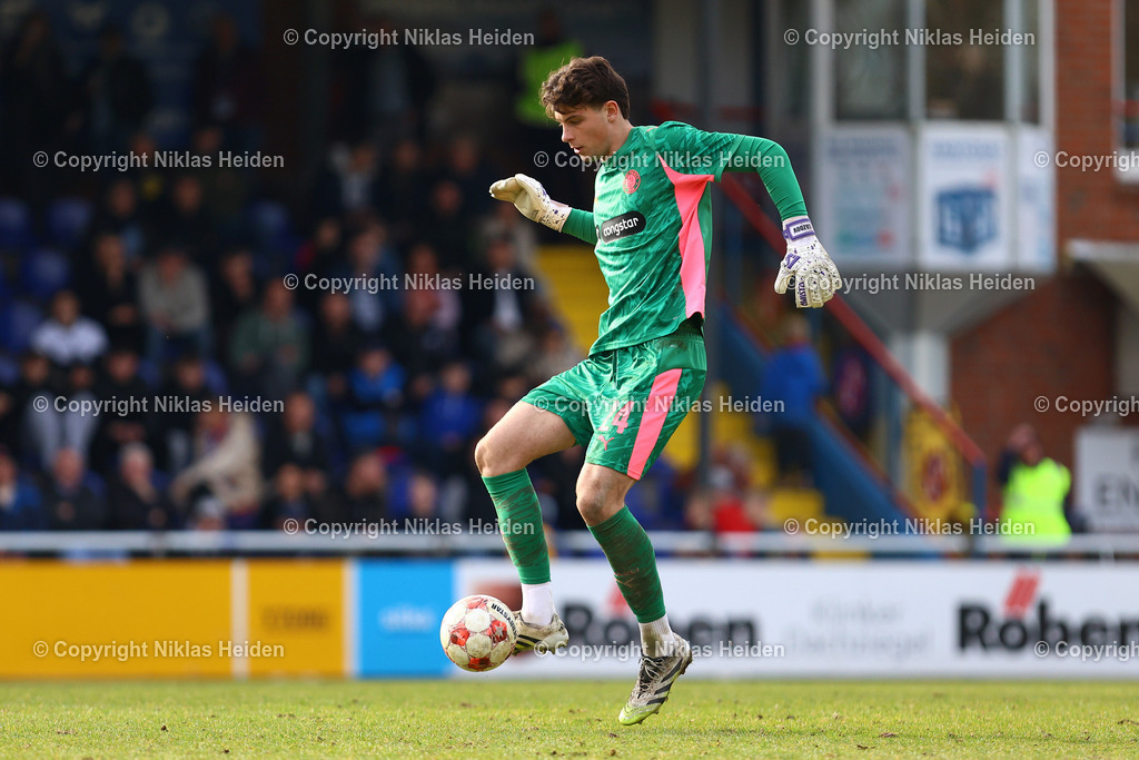 NH_FCEiintrachtNorderstedt_FCStPauliU23_RegionalligaNord_08032026 | #24 Emil Gazdov (FC St. Pauli U23)Fußball I Herren I Regionalliga Nord I Saison 2025-2026 I 25. Spieltag I FC Eintracht Norderstedt - FC St. Pauli I 08.03.2026 I Edmund-Plambeck-Stadion