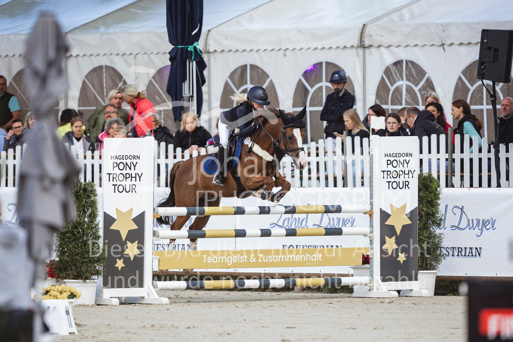 240713_BHO_PonyTrophy-322 | Deine schönsten Turniermomente als professionelle Fotos! Entdecke hochwertige Pferdesport-Fotografie im Online-Shop. Jetzt Fotos finden & bestellen!