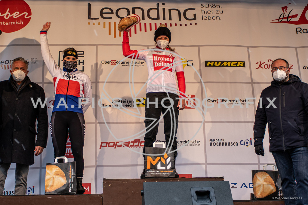 ..... | LEONDING, AUSTRIA, RADSPORT, 21.03.2021, Eröffnungsrenen Leonding, Image shows : EBERHARDT Verena (AUT), MACHACOVA Jarmila (CZE), EBERHARTER Gabriela (AUT).
Photo: SMP/Andreas Willdoner