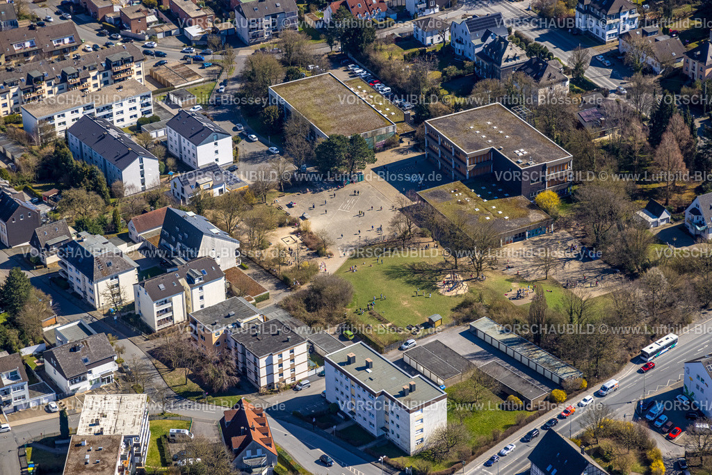 Hagen250303873 | Luftbild, Gem. Grundschule Boloh mit Schulhof und Schülern, Hochschulviertel, Hagen, Ruhrgebiet, Nordrhein-Westfalen, Deutschland