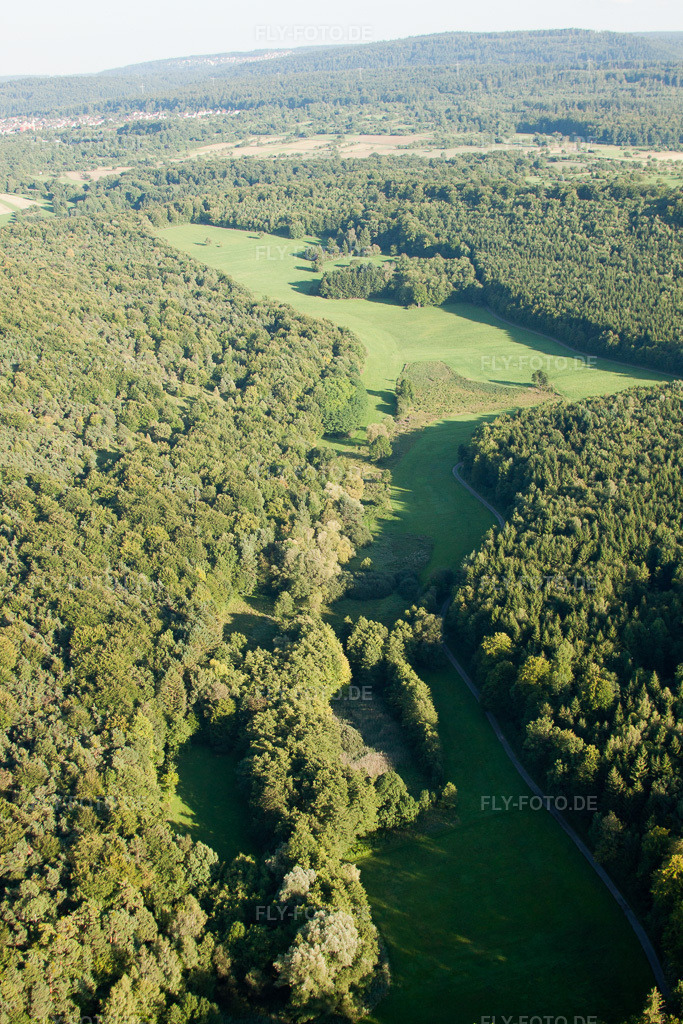 Luftbild: Naturschutzgebiet Kettelbachtal im Ortsteil Obernhausen in Birkenfeld im Bundesland Baden-Württemberg in Deutschland. Foto: IMG_32549.jpg vom 21.08.2010 durch Werner Riehm/FLY-FOTO.de