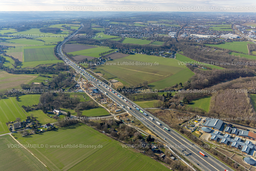 Unna230213440 | Luftbild, Baustelle mit Ersatzneubau Liedbachtalbrücke der Autobahn A1 nahe dem Kreuz Dortmund/Unna, LKW Stau, Massen, Unna, Ruhrgebiet, Nordrhein-Westfalen, Deutschland
