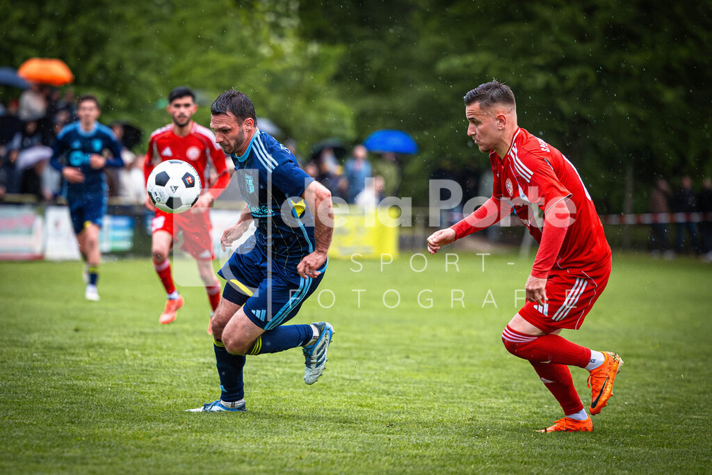 TSV Wriedel - Schusdzarra_ Kevin (r. Venhar Rexhepi) vs Sperber Veerßen (KP-Finale) 130526 dlP | immodelaporte-sportfotos - Realisiert mit Pictrs.com