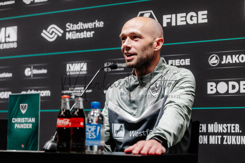 20250509-scp-bsc-0303 | Das ist die Fotodatenbank für authentische Sportfotografie aus Münster: Markus Paletta fotografiert Teams, Sportler:innen, Kinder, Events & Unternehmen. - Realisiert mit Pictrs.com