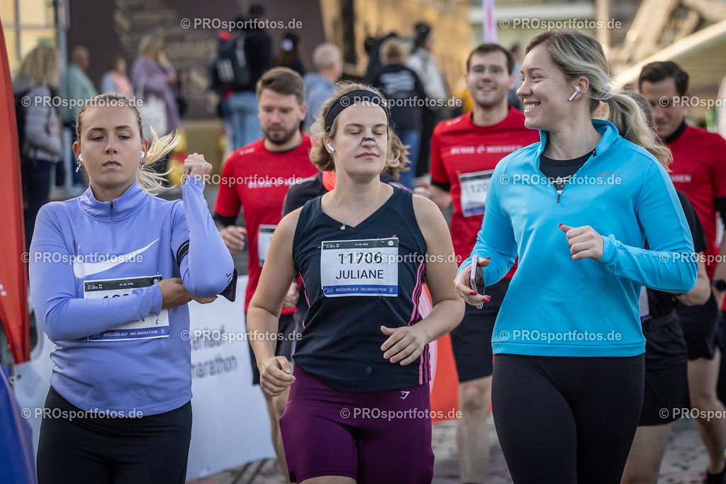 44. Kölner Brückenlauf; Koeln, 14.09.25 | Impressionen vom 44. Kölner Brückenlauf am 14.09.25 am Schokoladenmuseum in Koeln. Foto: BEAUTIFUL SPORTS/Leah Kohring