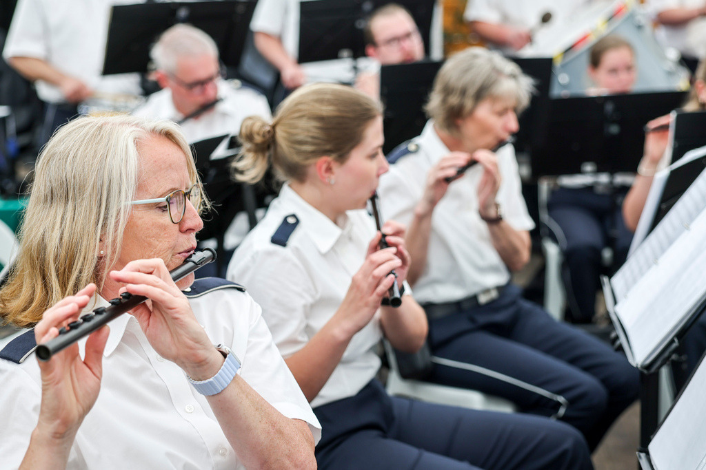 top-top.de 240516-097 | Foto, Video, Fotografie, Videografie, Fotobox, DJ, Discjockey, Musik, Musikbox, Veranstaltung, Photobooth, Amazon, Ebay, Buchtipp, Bestseller, Autor, Verlag, Buch, Wesel, Hamminkeln, NRW, Dinslaken, Rees, Drohne, Hochzeit, Party, Fotobox, Wesel, Fotograf