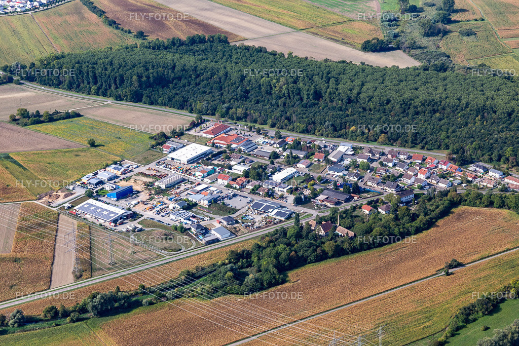 Gewerbegebiet Krautstückerweg von Osten | Luftbild: Gewerbegebiet Krautstückerweg von Osten im Ortsteil Rußheim in Dettenheim im Bundesland Baden-Württemberg in Deutschland. Foto: IMG_122837.jpg vom 11.09.2020 durch ©2025 Werner Riehm fly-foto.de/copyright - Realisiert mit Pictrs.com