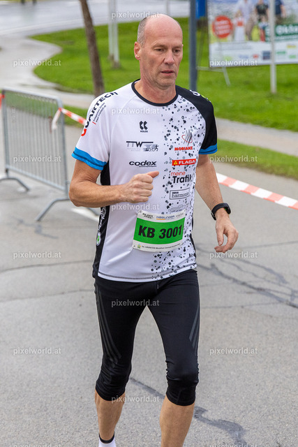 7. Int. Kärnten Marathon 2024 - Viertelmarathon | Bildershop von pixelworld.at - Realisiert mit Pictrs.com