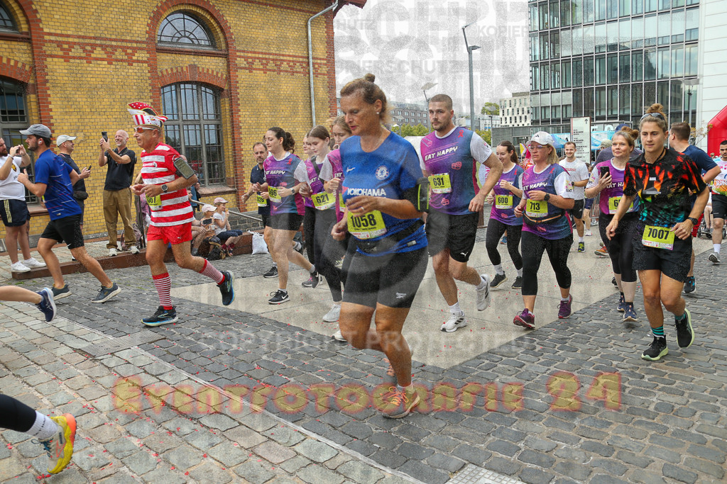 250920_1300_EX1_3778 | Sportfotografie im Rhein-Sieg Kreis, Köln, Bonn, NRW, Rheinland Pfalz, Hessen, etc. Unser Tätigkeitsfeld umfasst den Laufsport vom Volkslauf über den Marathon, Duathlon, Triathon bis zum Ultralauf wie Kölnpfad Ultra oder Schindertrail.