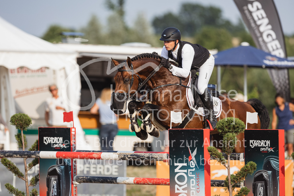 230624_PfSpTa_GroßerPreis-259 | Deine schönsten Turniermomente als professionelle Fotos! Entdecke hochwertige Pferdesport-Fotografie im Online-Shop. Jetzt Fotos finden & bestellen!