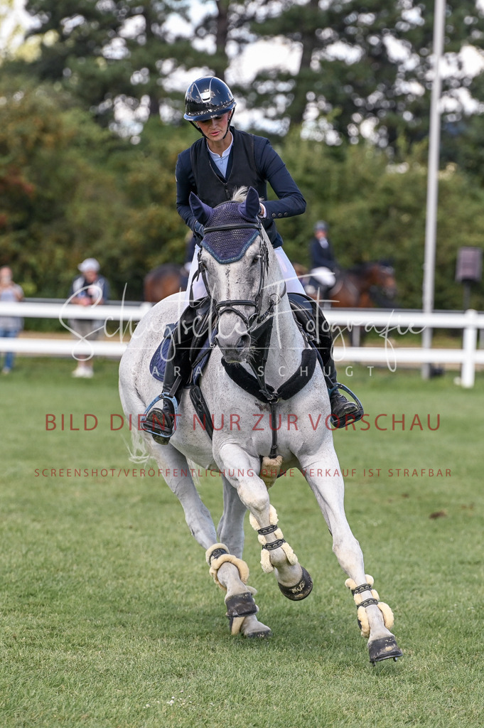 Schugtsche-Düren.2024-09.Springprf.L-94 | Schugtsche Fotografie - Realisiert mit Pictrs.com