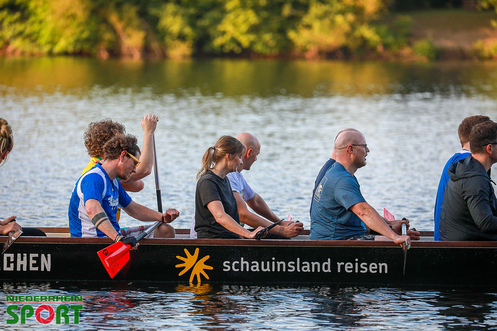 Drachenboot-Training_Wedau110625_064 | Bildergalerie von Sport-Ereignissen aber auch von weiteren spannenden Dingen - nicht nur vom Niederrhein. In Anlehnung an den bekannten Spruch von Hanns Dieter Hüsch heißt das Motto: "Niederrhein ist überall".  - Realisiert mit Pictrs.com