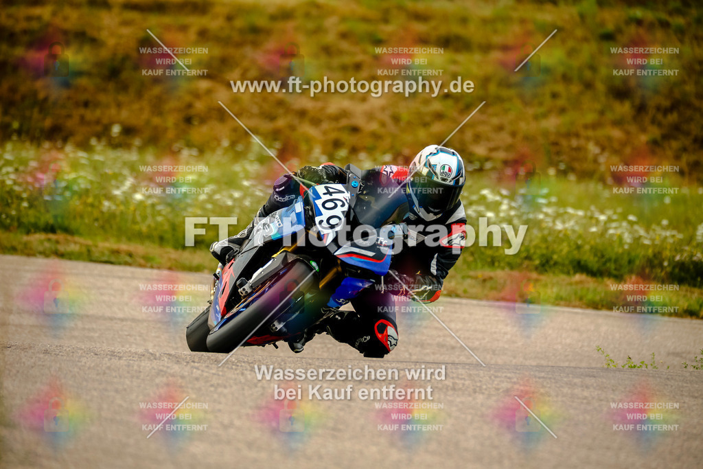 Chambley Juli-0744 | Hier findet Ihr Bilder von Touristenfahrten auf der Nürburgring Nordschleife oder von anderen Veranstaltungen die ich besucht habe. Viel Spass beim Durch Schauen 