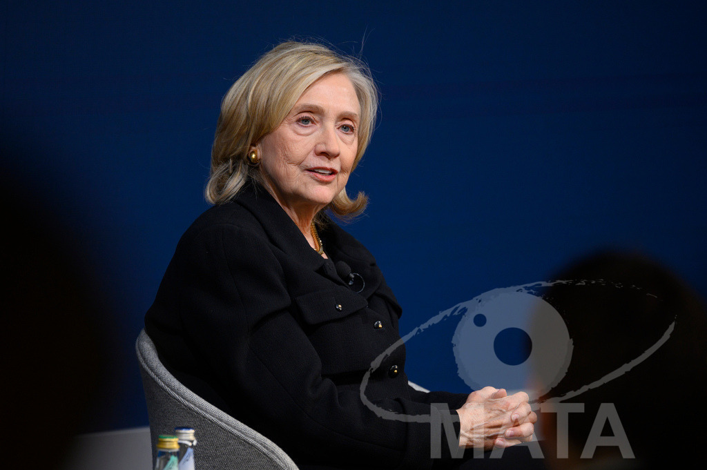 _DWI3189 | Die US-Politikerin Hillary Clinton auf der Veranstaltung Bridging Scholarship and Statecraft im Rahmen der Münchner Sicherheitskonferenz 2026. München, 13.02.2026 Bayern Deutschland  - Realisiert mit Pictrs.com