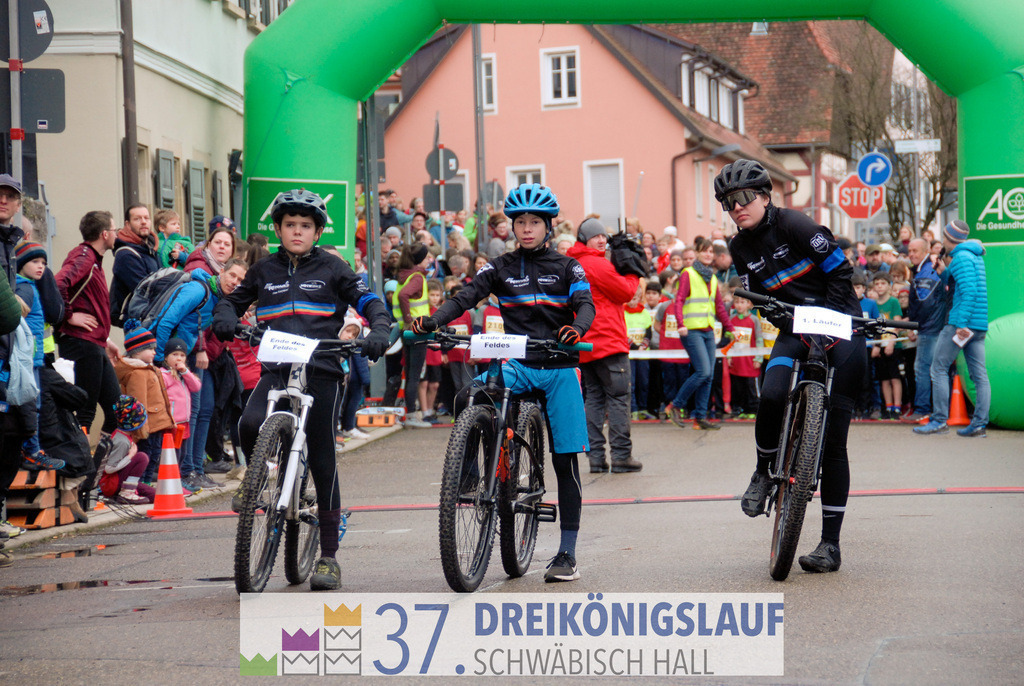 AOK JuniorCup 400m | 3Koenigslauf 2023 - Realisiert mit Pictrs.com