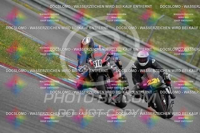 2024_07_20_PBK_22315 | Sportfotografie; SlowMotion; Video; Rennstrecke; Hafeneger; Speer; Racing; RSE; BMW; CBO; Trackday; Motorsportarena; Hockenheimring; Brno; Most; Barcelona; Valencia