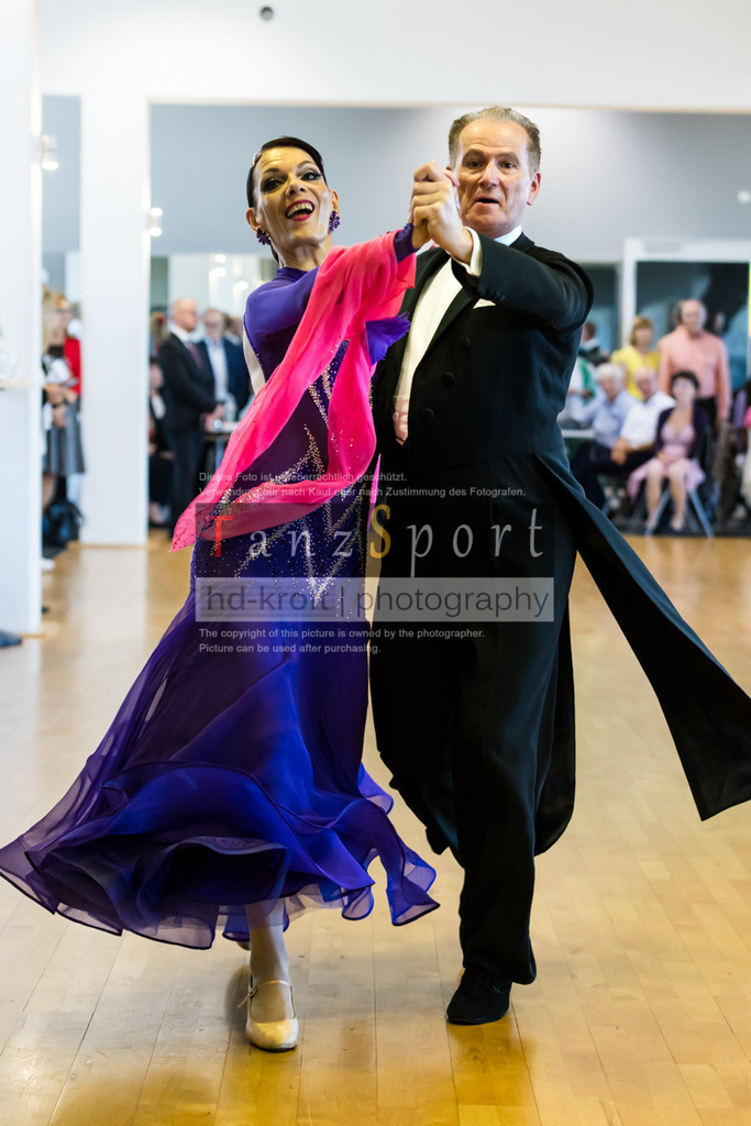 20250906_LM_By_Masters-III-S-Std_6765 | Tanzsportbilder, Standardtanz, Lateintanz, WDSF, DTV, LTVB, dancecomp, goc, hessen tanzt, blaues band der spree, walzer, tango, wiener walzer, slowfox, quickstepp, samba, rumba, cha-cha-cha, paso doble. jive, hd-kroft photography, turniertanzsport