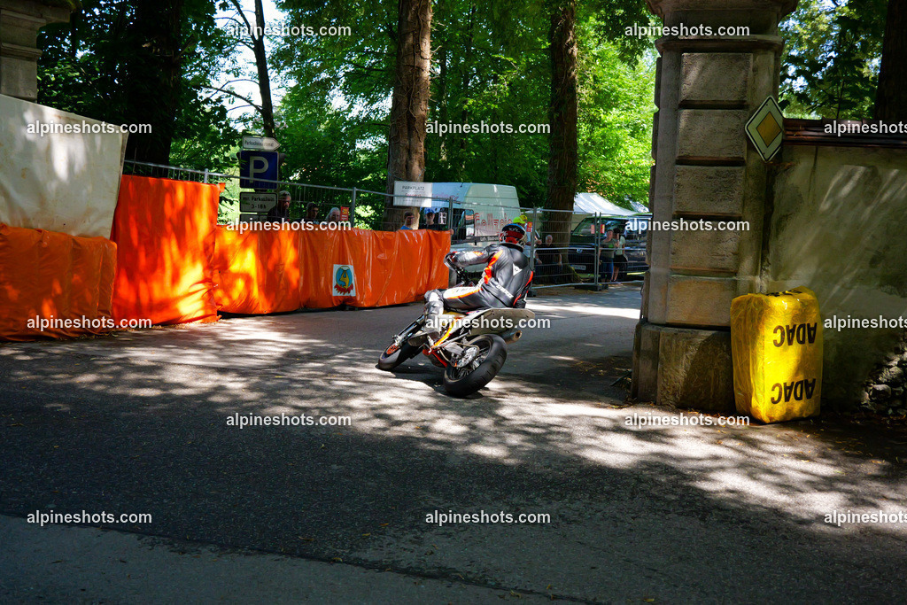 P1036776 | Erleben Sie atemberaubende, hochqualitative Fotos Ihrer Fahrt entlang der malerischen Alpenstraßen. Besuchen Sie alpineshots.com, um professionelle Aufnahmen Ihrer unvergesslichen Reise zu finden und zu kaufen - Realisiert mit Pictrs.com